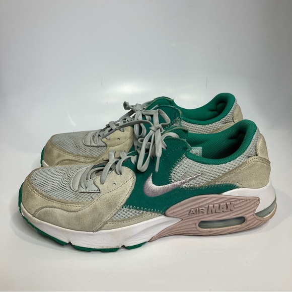 Nike Women's Sneakers - Green and Gray - Picture 2 of 10